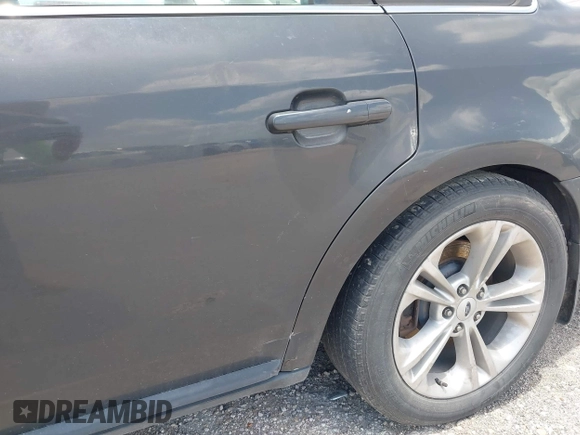 2008 Ford Taurus SEL z VIN 1FAHP24W88G102826, wystawiony jako IAAI lot #42272517 z przebiegiem Nie podano mil oraz . Historia ofert i sprzedaży dostępna na DreamBid. Obrazek 12.