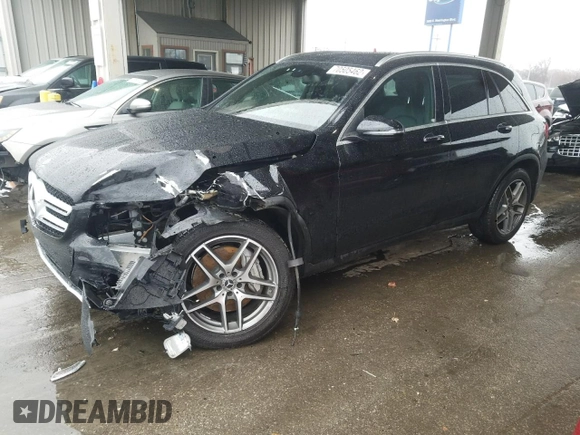 2019 Mercedes-Benz GLC with VIN WDC0G4KB2KV142335, listed as a Copart auction lot 70505462 with 30,240 mi miles. Bid and sale history available at carsss.com. Image 1.