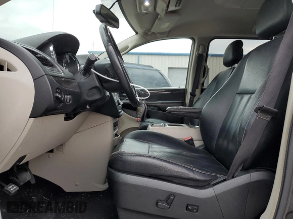 2016 Chrysler Town & Country Touring with VIN 2C4RC1BG6GR197996, listed as a Copart auction lot 51341485 with 161,315 mi miles and Salvage Title. Bid and sale history available at DreamBid. Image 7.