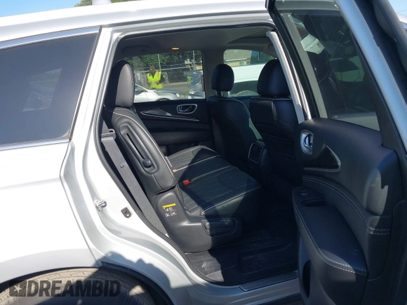 2020 Infiniti QX60 Pure with VIN 5N1DL0MN6LC524539, listed as a IAAI auction lot 42015864 with 29,251 mi miles and . Bid and sale history available at DreamBid. Image 8.