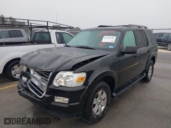 2010 Ford Explorer XLT z VIN 1FMEU6DE5AUA15196, wystawiony jako IAAI lot #41534546 z przebiegiem 86 328 mil mil oraz . Historia ofert i sprzedaży dostępna na DreamBid. Obrazek 2.