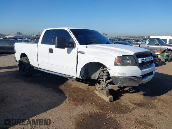 2004 Ford F-150 STX with VIN 1FTRX12WX4NC50607, listed as a IAAI auction lot 41990962 with 221,664 mi miles and . Bid and sale history available at carsss.com. Image 1.