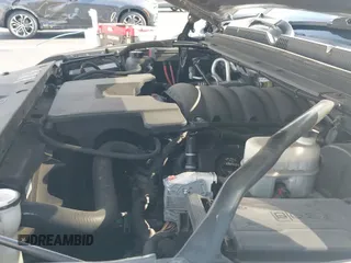 2018 Chevrolet Tahoe LT с VIN 1GNSCBKCXJR183012, выставлен на аукционе IAAI как лот 42222952 с пробегом 118 703 миль миль и . История ставок и продаж доступна на DreamBid. Изображение 19.