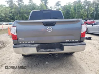 2018 Nissan Titan SV z VIN 1N6AA1EJ8JN514883, wystawiony jako Copart lot #56508115 z przebiegiem 207 605 mil mil oraz Szkoda całkowita • Salvage title. Historia ofert i sprzedaży dostępna na DreamBid. Obrazek 6.