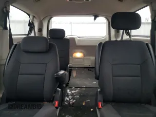2010 Dodge Grand Caravan SXT z VIN 2D4RN5D10AR179773, wystawiony jako Copart lot #56855235 z przebiegiem 239 925 mil mil oraz Nie do naprawy • Non repairable. Historia ofert i sprzedaży dostępna na DreamBid. Obrazek 10.