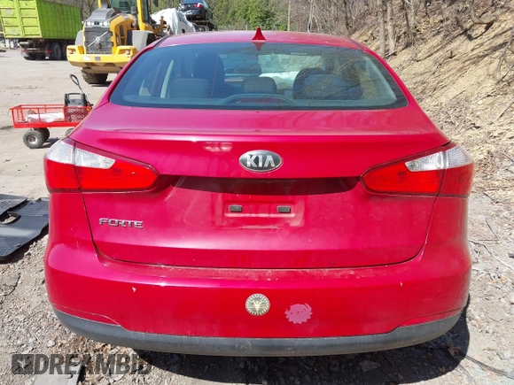 2016 Kia Forte LX z VIN KNAFK4A65G5470047, wystawiony jako IAAI lot #42108081 z przebiegiem 54 870 mil mil oraz . Historia ofert i sprzedaży dostępna na DreamBid. Obrazek 16.