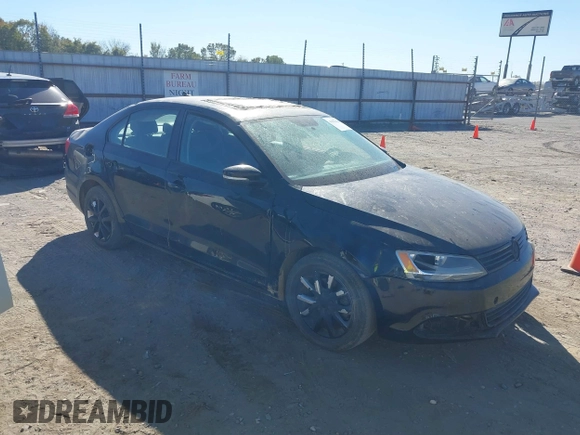 2012 Volkswagen Jetta SE with VIN 3VWDX7AJ1CM389176, listed as a IAAI auction lot 40603684 with 114,047 mi miles and . Bid and sale history available at DreamBid. Image 1.