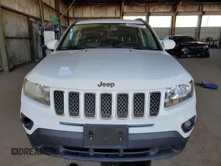 2016 Jeep Compass Latitude z VIN 1C4NJCEAXGD633548, wystawiony jako Copart lot #59866875 z przebiegiem 193 695 mil mil oraz Szkoda całkowita • Salvage title. Historia ofert i sprzedaży dostępna na DreamBid. Obrazek 5.