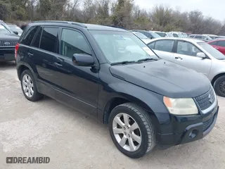 2011 Suzuki Grand Vitara Limited with VIN JS3TE0D79B4100519, listed as a IAAI auction lot 41613291 with 223,815 mi miles. Bid and sale history available at carsss.com. Image 1.