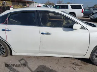 2014 Nissan Altima SV with VIN 1N4AL3AP0EC278546, listed as a IAAI auction lot 41762901 with 121,756 mi miles and . Bid and sale history available at DreamBid. Image 13.