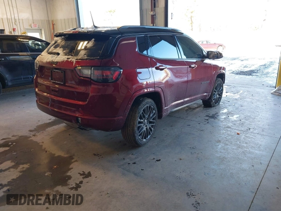 2022 Jeep Compass High Altitude with VIN 3C4NJDCB9NT202983, listed as a IAAI auction lot 41216305 with 27,807 mi miles and . Bid and sale history available at carsss.com. Image 4.
