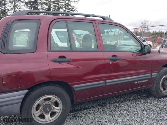 2002 Chevrolet Tracker with VIN 2CNBJ13C626925583, listed as a IAAI auction lot 41636212 with NaN miles. Bid and sale history available at carsss.com. Image 13.