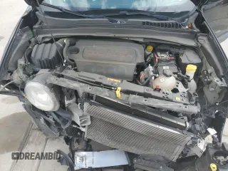 2020 Jeep Renegade Latitude with VIN ZACNJABB9LPL58359, listed as a Copart auction lot 71447094 with 89,904 mi miles and Salvage Title. Bid and sale history available at DreamBid. Image 12.