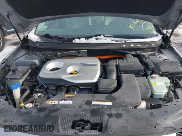 2016 Hyundai Sonata SE with VIN KMHE24L11GA036436, listed as a IAAI auction lot 41463969 with Not Provided miles and . Bid and sale history available at carsss.com. Image 10.