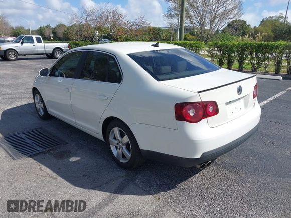 2008 Volkswagen Jetta Sedan SE with VIN 3VWRM71K08M108404, listed as a IAAI auction lot 41595159 with 125,031 mi miles. Bid and sale history available at carsss.com. Image 3.