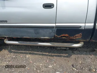 2001 Dodge 2500 z VIN 1B7KF23661J611536, wystawiony jako IAAI lot #42511635 z przebiegiem 304 447 mil mil oraz . Historia ofert i sprzedaży dostępna na DreamBid. Obrazek 12.
