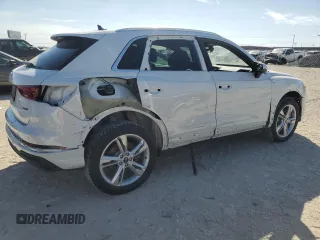 2024 Audi Q3 S line Premium z VIN WA1DECF39R1137946, wystawiony jako Copart lot #47194135 z przebiegiem 3 110 mil mil oraz Szkoda całkowita • Salvage title. Historia ofert i sprzedaży dostępna na DreamBid. Obrazek 3.