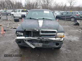 2000 Dodge Dakota Sport with VIN 1B7GG22N3YS539484, listed as a IAAI auction lot 41748568 with 290,117 mi miles. Bid and sale history available at carsss.com. Image 12.