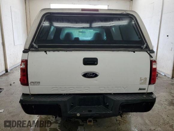 2008 Ford F-250 XL with VIN 1FTNF20538EC06469, listed as a Copart auction lot 54568255 with 268,479 mi miles and Salvage title. Bid and sale history available at DreamBid. Image 6.