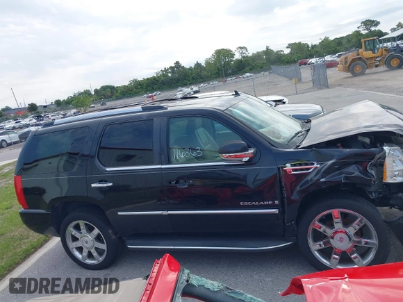 2009 Cadillac Escalade z VIN 1GYFC23249R116363, wystawiony jako IAAI lot #39887498 z przebiegiem 140 095 mil mil oraz . Historia ofert i sprzedaży dostępna na DreamBid. Obrazek 13.