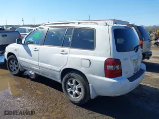 2006 Toyota Highlander w/3rd Row with VIN JTEDP21A460097918, listed as a IAAI auction lot 41439165 with 227,331 mi miles. Bid and sale history available at carsss.com. Image 3.