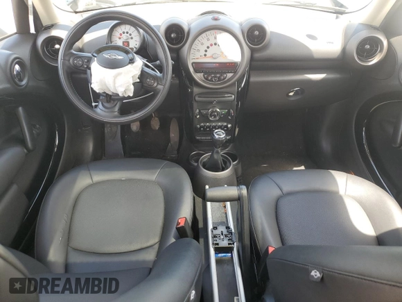 2012 MINI Countryman with VIN WMWZB3C55CWM30373, listed as a Copart auction lot 56836925 with 44,146 mi miles and Salvage title. Bid and sale history available at DreamBid. Image 8.