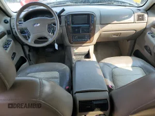 2002 Ford Explorer Eddie Bauer with VIN 1FMDU74W82ZC83948, listed as a Copart auction lot 71237084 with 233,525 mi miles and Clean title. Bid and sale history available at DreamBid. Image 8.