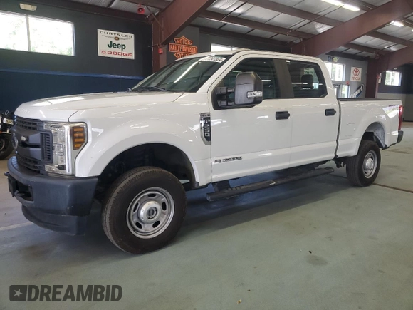 2018 Ford Super Duty F-250 SRW XL with VIN 1FT7W2BT8JEC04114, listed as a Copart auction lot 71341364 with 51,885 mi miles and Salvage Title. Bid and sale history available at carsss.com. Image 1.