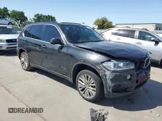 2014 BMW X5 sDrive35i with VIN 5UXKR2C54E0C01720, listed as a Copart auction lot 53075335 with 121,225 mi miles and Clean Title. Bid and sale history available at carsss.com. Image 4.