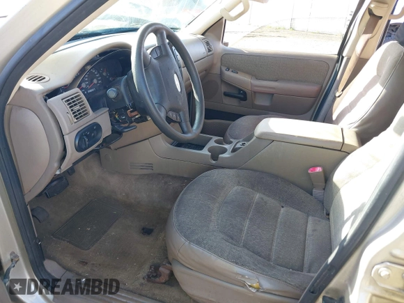 2004 Ford Explorer XLS z VIN 1FMZU62K24ZA72361, wystawiony jako IAAI lot #42768081 z przebiegiem 202 971 mil mil oraz . Historia ofert i sprzedaży dostępna na DreamBid. Obrazek 5.