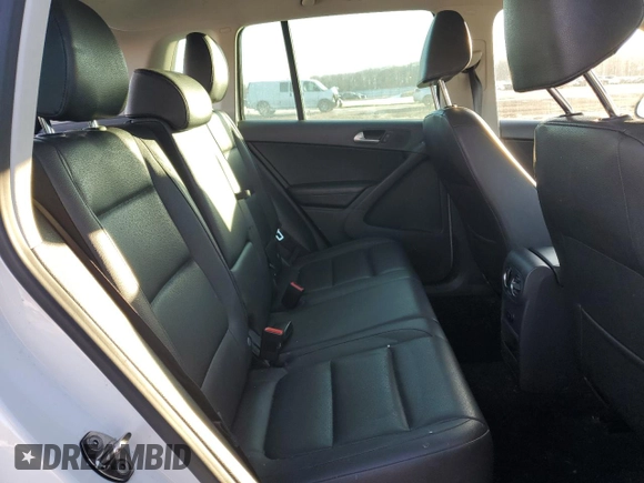 2012 Volkswagen Tiguan LE with VIN WVGAV7AXXCW568697, listed as a Copart auction lot 43210435 with 181,249 mi miles and Salvage title. Bid and sale history available at DreamBid. Image 11.