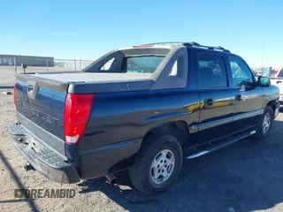 2004 Chevrolet Avalanche Z66 with VIN 3GNEC12T44G163138, listed as a IAAI auction lot 41347821 with 240,593 mi miles and . Bid and sale history available at DreamBid. Image 4.