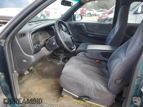 1997 Dodge Dakota with VIN 1B7GL23X8VS156809, listed as a Copart auction lot 43362585 with 146,015 mi miles and Salvage Title. Bid and sale history available at carsss.com. Image 7.