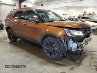 2017 Ford Explorer XLT with VIN 1FM5K8D84HGB45734, listed as a Copart auction lot 55063125 with 89,779 mi miles and Salvage Title. Bid and sale history available at carsss.com. Image 4.