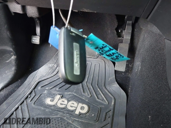 2020 Jeep Grand Cherokee Altitude with VIN 1C4RJEAGXLC403693, listed as a IAAI auction lot 41482425 with 67,161 mi miles and . Bid and sale history available at DreamBid. Image 11.