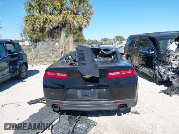 2018 Chevrolet Camaro 1LT with VIN 1G1FB1RS2J0121282, listed as a IAAI auction lot 41286376 with Not Provided miles and . Bid and sale history available at DreamBid. Image 16.