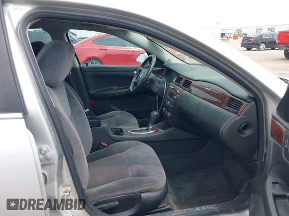 2011 Chevrolet Impala LT Fleet z VIN 2G1WG5EK9B1130730, wystawiony jako IAAI lot #42269626 z przebiegiem 95 172 mil mil oraz . Historia ofert i sprzedaży dostępna na DreamBid. Obrazek 5.