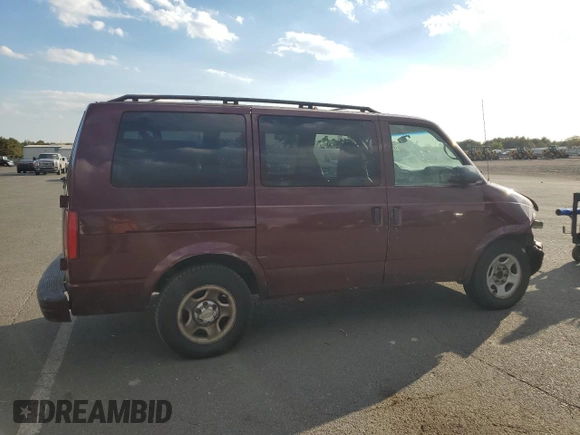 2003 Chevrolet Astro z VIN 1GNDM19X53B126723, wystawiony jako Copart lot #73498964 z przebiegiem 250 015 mil mil oraz Nie do naprawy • Non repairable. Historia ofert i sprzedaży dostępna na DreamBid. Obrazek 3.
