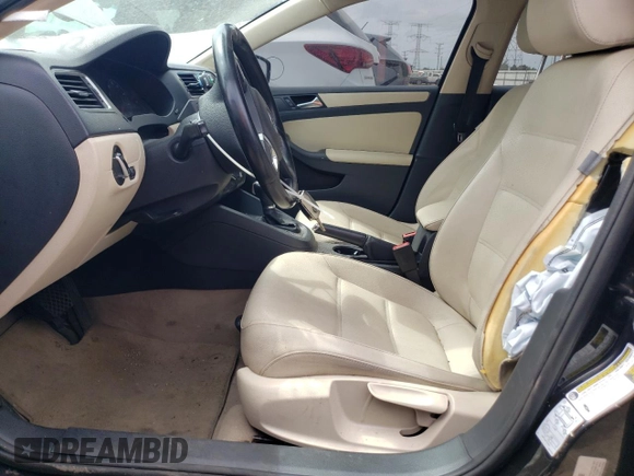 2011 Volkswagen Jetta SE with VIN 3VWDX7AJ6BM395554, listed as a Copart auction lot 57397585 with 139,857 mi miles and Salvage title. Bid and sale history available at DreamBid. Image 7.