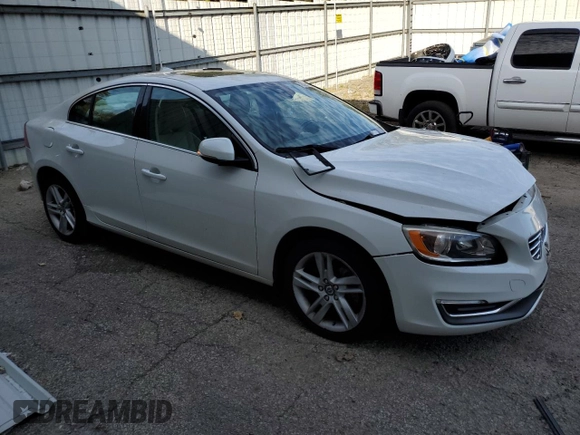 2015 Volvo S60 T5 Premier with VIN YV1612TK3F2337298, listed as a Copart auction lot 72120233 with 81,287 mi miles. Bid and sale history available at carsss.com. Image 4.