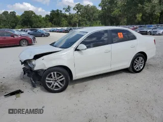 2007 Volkswagen Jetta 2.5 z VIN 3VWRF71KX7M014037, wystawiony jako Copart lot #62484045 z przebiegiem 142 217 mil mil oraz Szkoda całkowita • Salvage title. Historia ofert i sprzedaży dostępna na DreamBid. Obrazek 1.