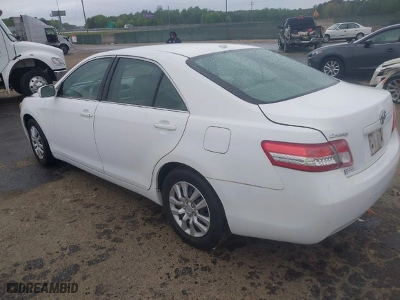 2010 Toyota Camry with VIN 4T1BF3EK6AU525847, listed as a IAAI auction lot 41981797 with 352,435 mi miles. Bid and sale history available at carsss.com. Image 3.