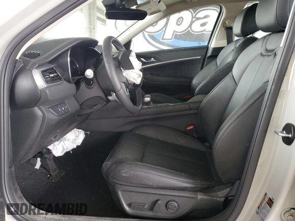 2025 Genesis G70 2.5T with VIN KMTG34SC6SU150874, listed as a Copart auction lot 54582345 with 9,410 mi miles and Salvage title. Bid and sale history available at DreamBid. Image 7.