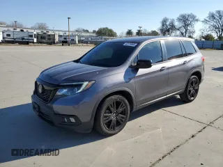 2020 Honda Passport Sport z VIN 5FNYF7H27LB005573, wystawiony jako Copart lot #42174965 z przebiegiem 52 957 mil mil oraz Szkoda całkowita • Salvage title. Historia ofert i sprzedaży dostępna na DreamBid. Obrazek 1.