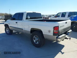 2000 Dodge Ram 2500 with VIN 1B7KC2364YJ114892, listed as a IAAI auction lot 41821163 with 334,778 mi miles. Bid and sale history available at carsss.com. Image 3.