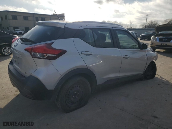 2019 Nissan Kicks S with VIN 3N1CP5CU4KL506153, listed as a Copart auction lot 48760055 with 35,879 mi miles and Salvage Title. Bid and sale history available at carsss.com. Image 3.