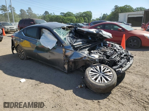 2023 Nissan Altima SV z VIN 1N4BL4DV5PN345170, wystawiony jako Copart lot #52753355 z przebiegiem 69 556 mil mil oraz Szkoda całkowita • Salvage title. Historia ofert i sprzedaży dostępna na DreamBid. Obrazek 4.