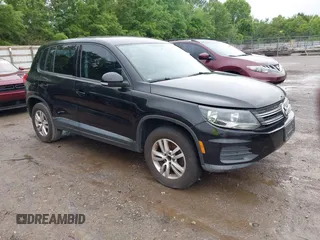 2013 Volkswagen Tiguan SE z VIN WVGAV7AX6DW544544, wystawiony jako IAAI lot #42362914 z przebiegiem 119 754 mil mil oraz . Historia ofert i sprzedaży dostępna na DreamBid. Obrazek 1.