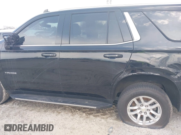 2021 Chevrolet Tahoe LT z VIN 1GNSCNKD8MR248213, wystawiony jako IAAI lot #41173322 z przebiegiem 121 393 mil mil oraz . Historia ofert i sprzedaży dostępna na DreamBid. Obrazek 14.