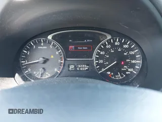 2015 Nissan Altima SV z VIN 1N4AL3AP9FC233381, wystawiony jako IAAI lot #42053865 z przebiegiem 176 593 mil mil oraz . Historia ofert i sprzedaży dostępna na DreamBid. Obrazek 15.